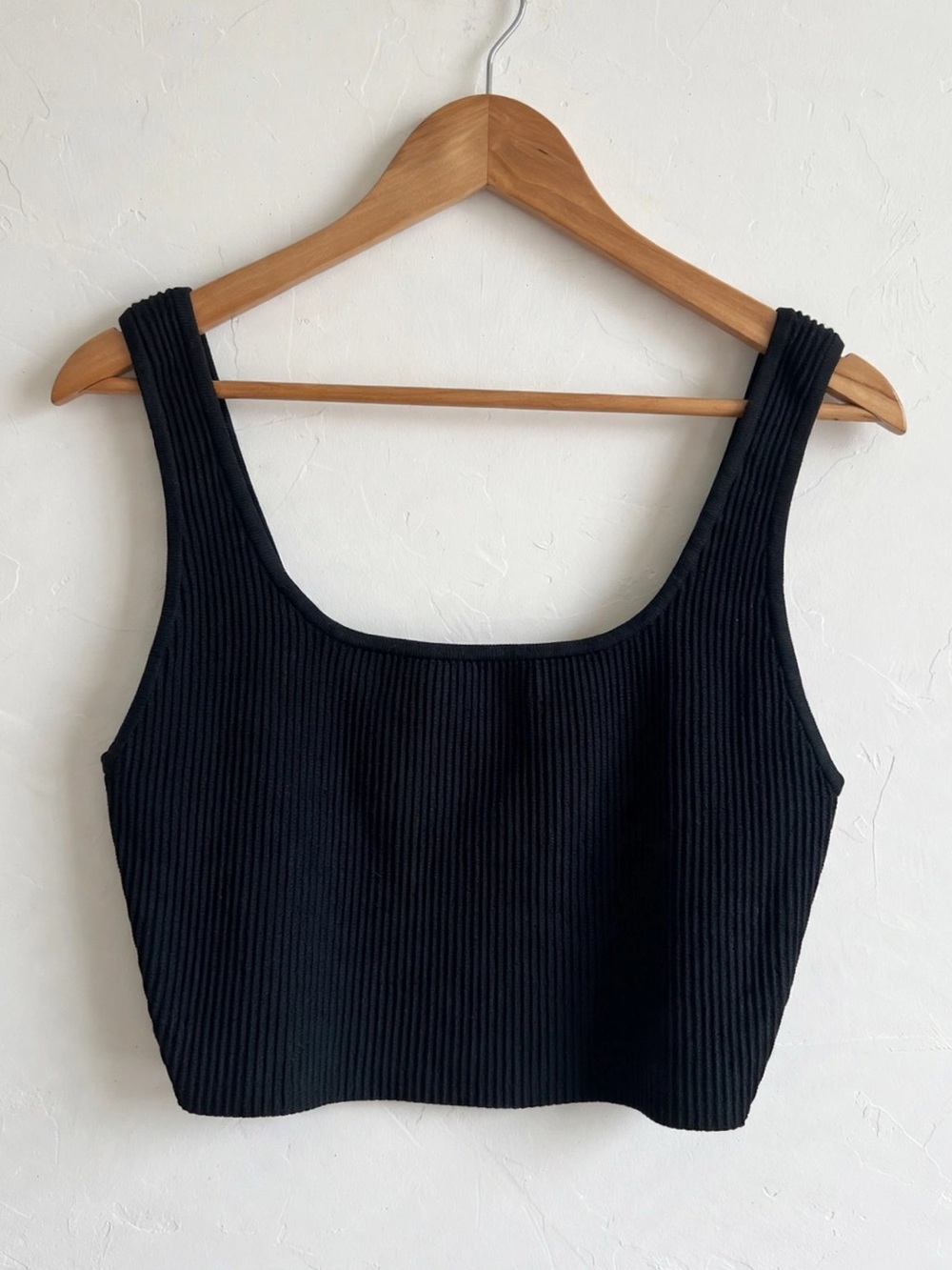 Babaton Sculpt Knit Squareneck Cropped Ribbed Tank Top Black Size S